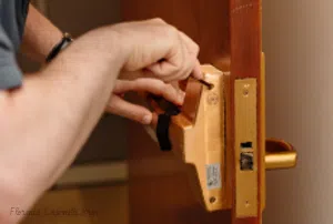 Sarasota Locksmith Service Sarasota, FL 941-467-3106 - house-locksmith-24-hr